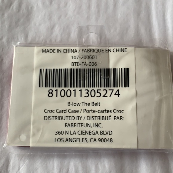 FREE ITEM B-low the Belt Red Croc Card Case - Picture 2 of 2